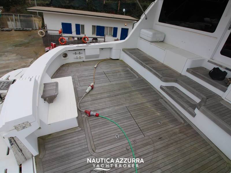 HATTERAS 68 CONVERTIBLE Foto 3