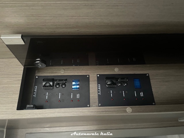 JEANNEAU MERRY FISHER 12.95 FLY Usata 2024 - Foto 15