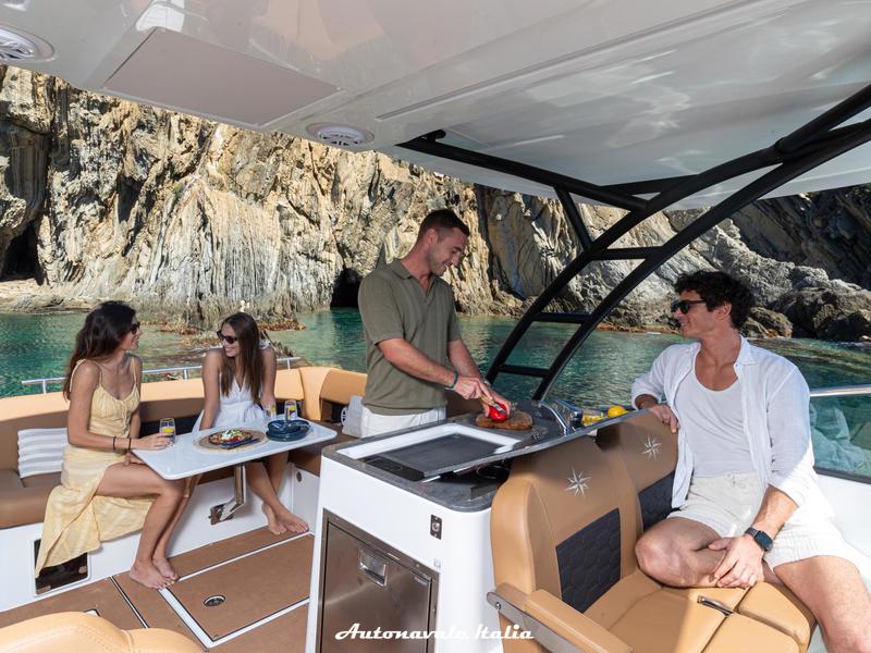 JEANNEAU TH33 CATAMARANO Foto 3