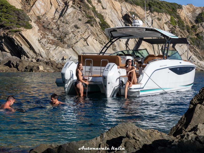 JEANNEAU TH33 CATAMARANO Foto 2