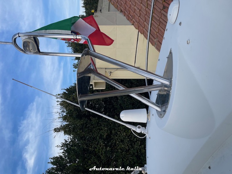 SESSA MARINE DORADO 32 FLY Foto 13