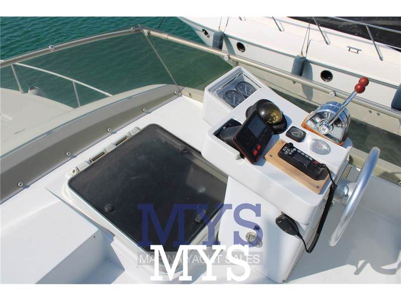 Ferretti Yachts FERRETTI 39 FLY Foto 11