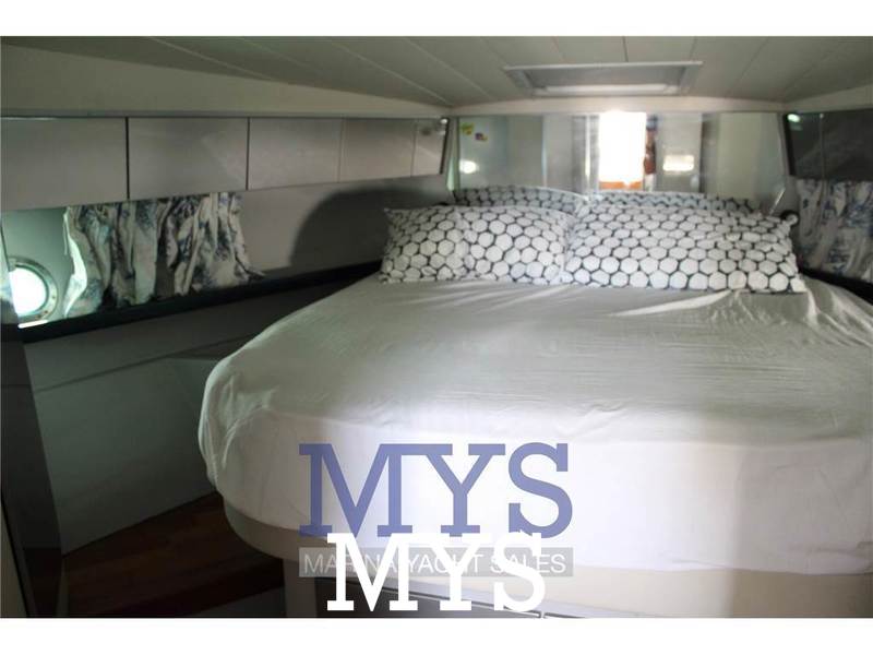 Ferretti Yachts FERRETTI 39 FLY Foto 19