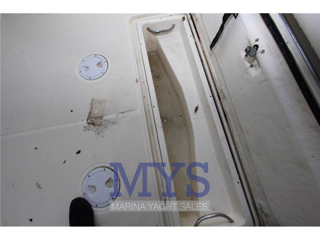 Pursuit 3000 Express Used 2001 - Photo 10