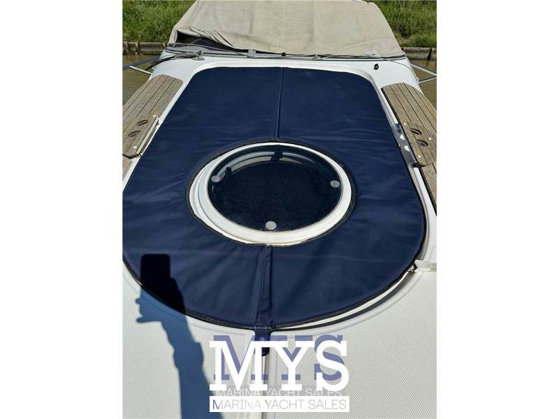 Regal Marine COMMODORE 2665 Foto 10