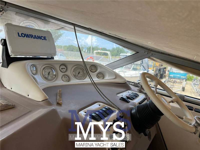 Regal Marine COMMODORE 2665 Foto 5