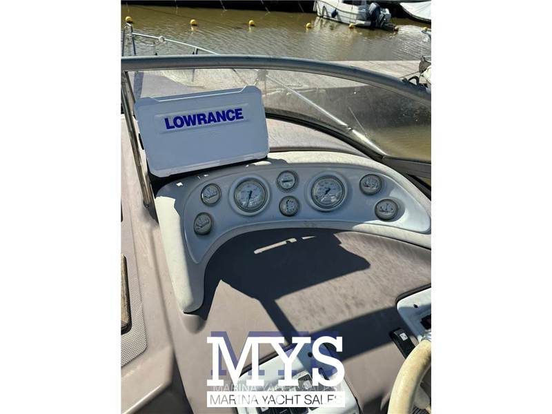 Regal Marine COMMODORE 2665 Foto 7