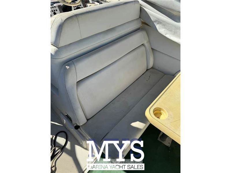 Regal Marine COMMODORE 2665 Foto 12