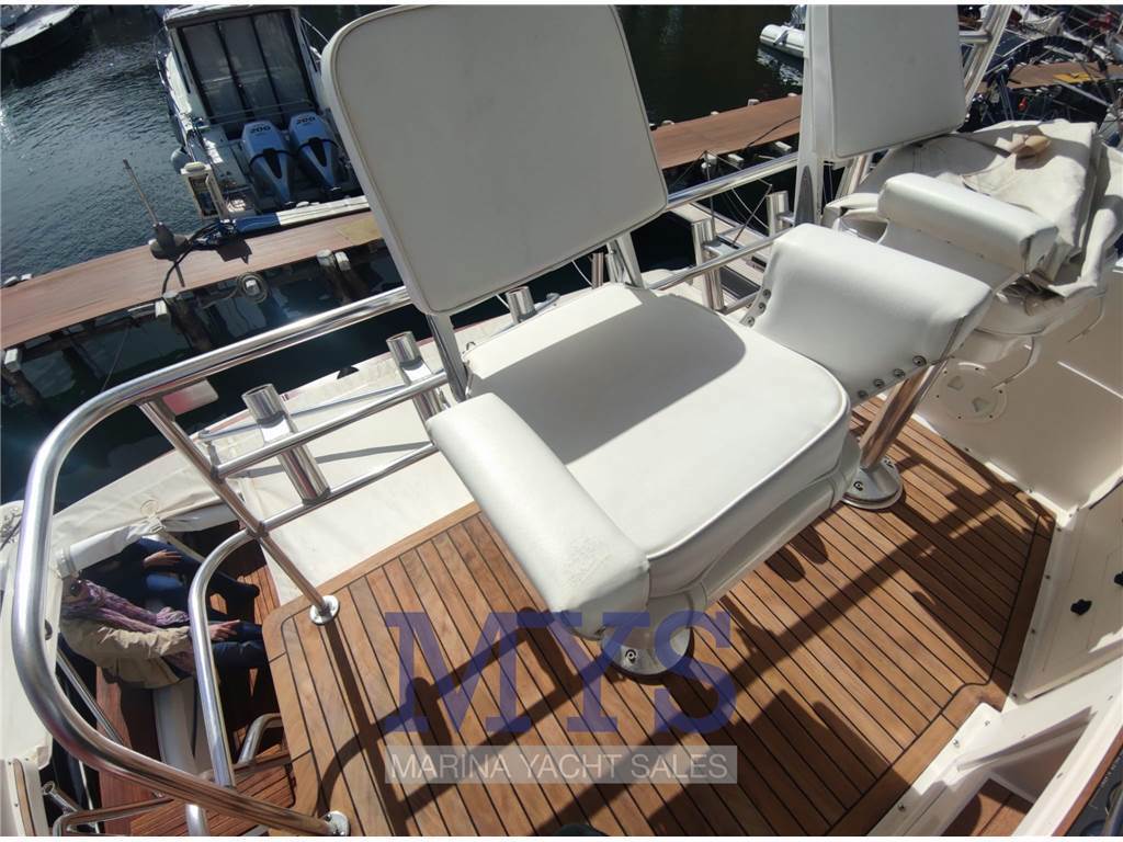 Blackfin 38 convertible Used 1994 - Photo 8