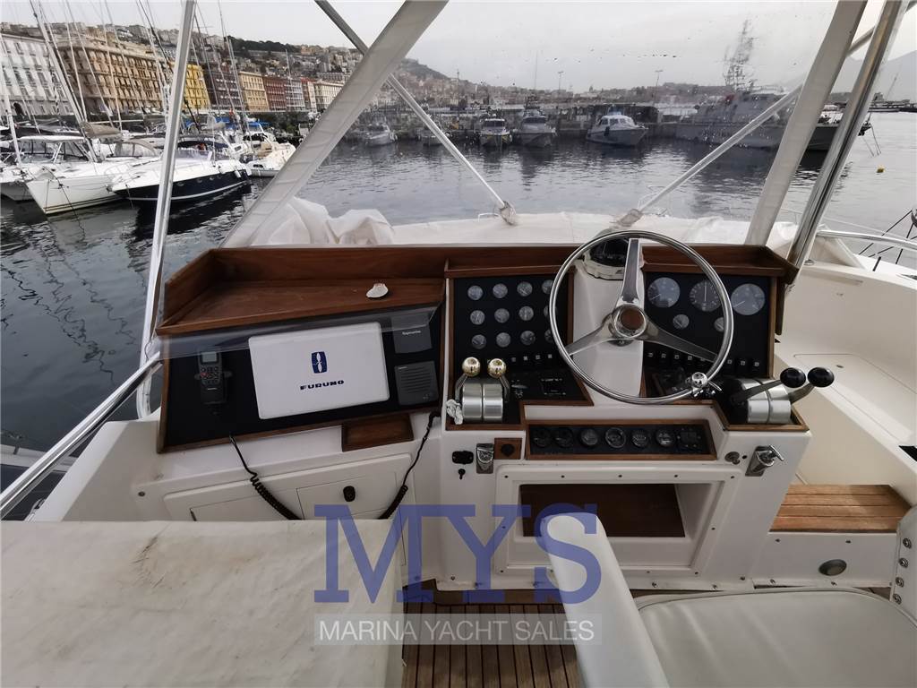 Blackfin 38 convertible Used 1994 - Photo 9