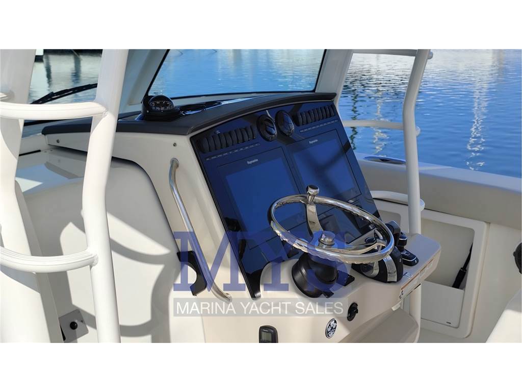 Boston Whaler 380 Outrage Usata 2018 - Foto 12