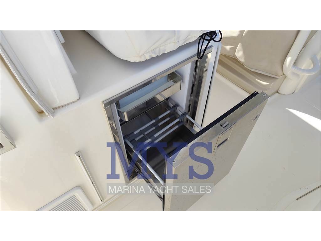 Boston Whaler 380 Outrage Usata 2018 - Foto 7