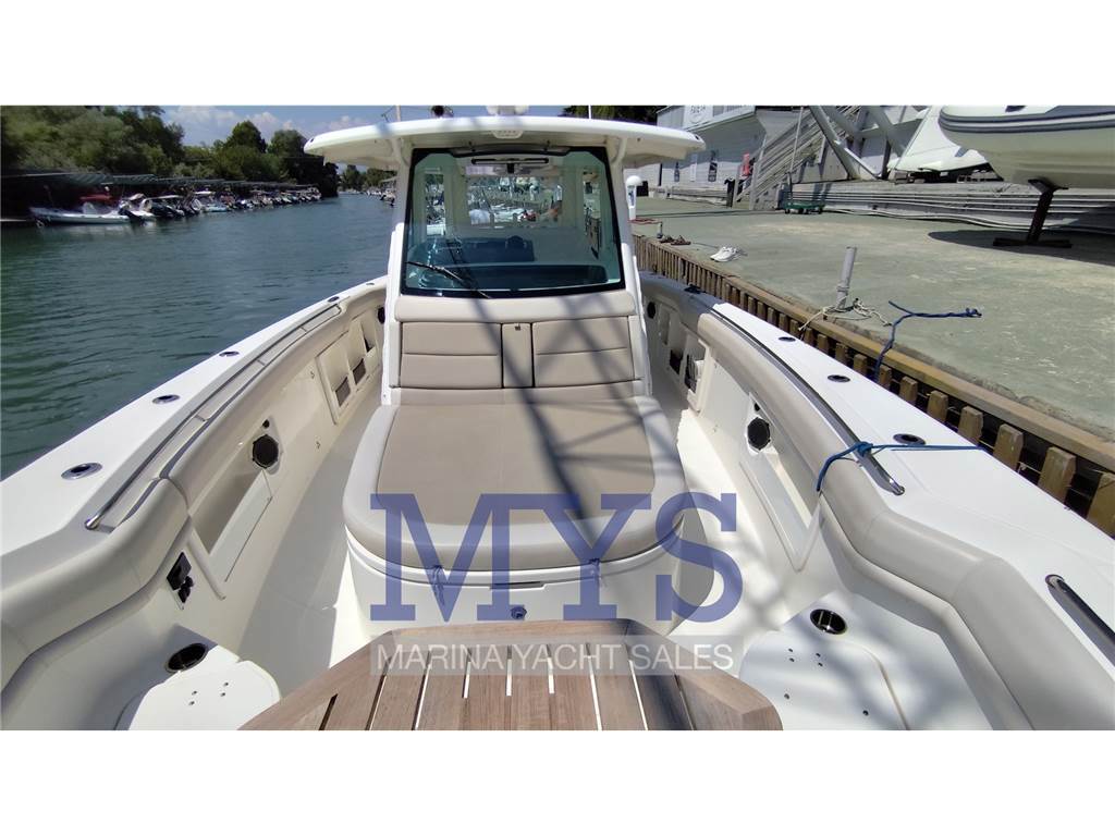 Boston Whaler 380 Outrage Usata 2018 - Foto 16