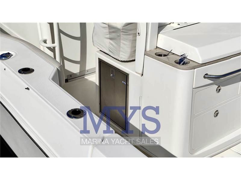 Boston Whaler 380 Outrage Foto 10