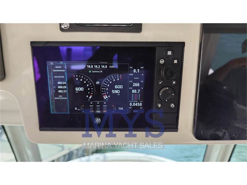 Boston Whaler 380 Outrage Foto 15