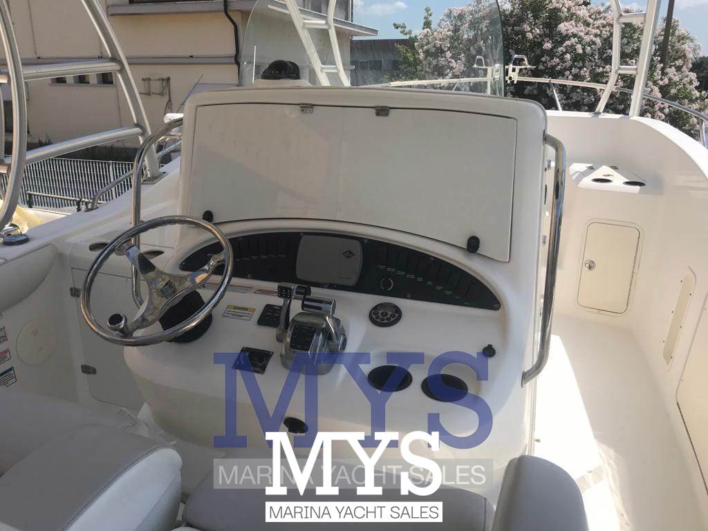 Boston Whaler OUTRAGE 320 Used 2007 - Photo 8