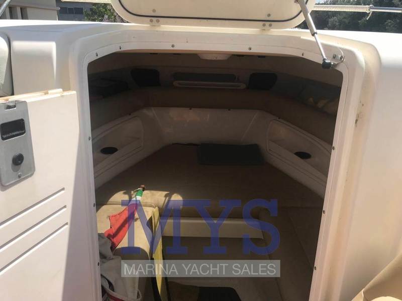 Boston Whaler OUTRAGE 320 Foto 17