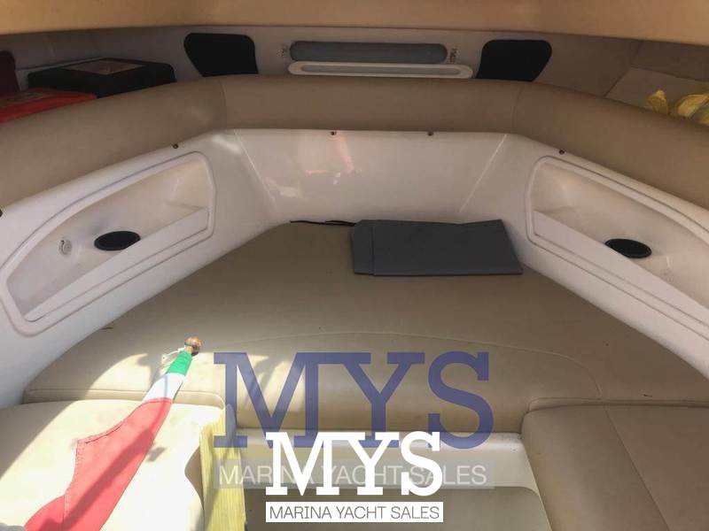 Boston Whaler OUTRAGE 320 Foto 4