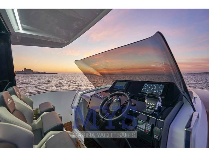 Astondoa 377 Coupè Foto 16