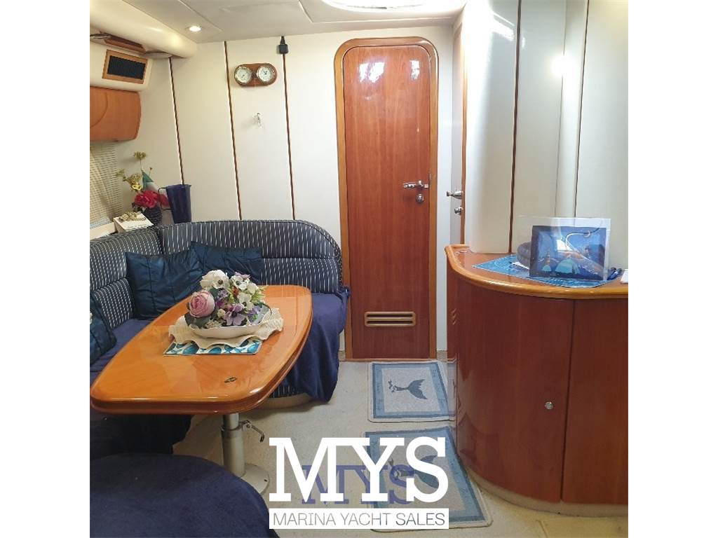 Princess V42 Used 2001 - Photo 13