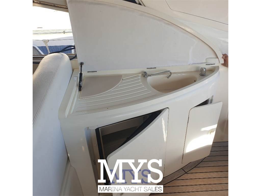 Princess V42 Used 2001 - Photo 10