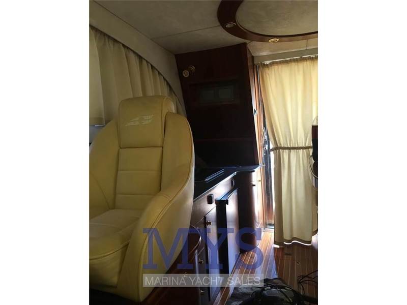 Galeon 330 Fly Foto 12