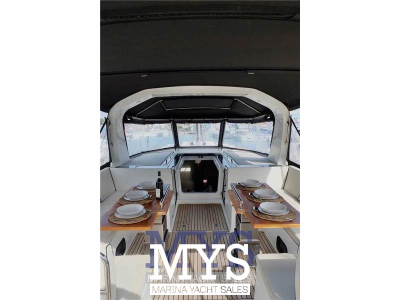 Beneteau OCEANIS YACHT 62 Foto 12