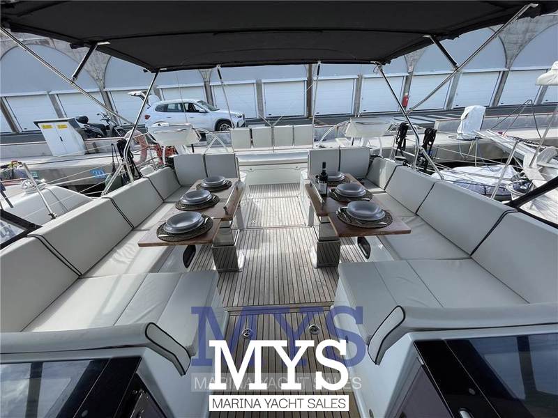 Beneteau OCEANIS YACHT 62 Foto 10