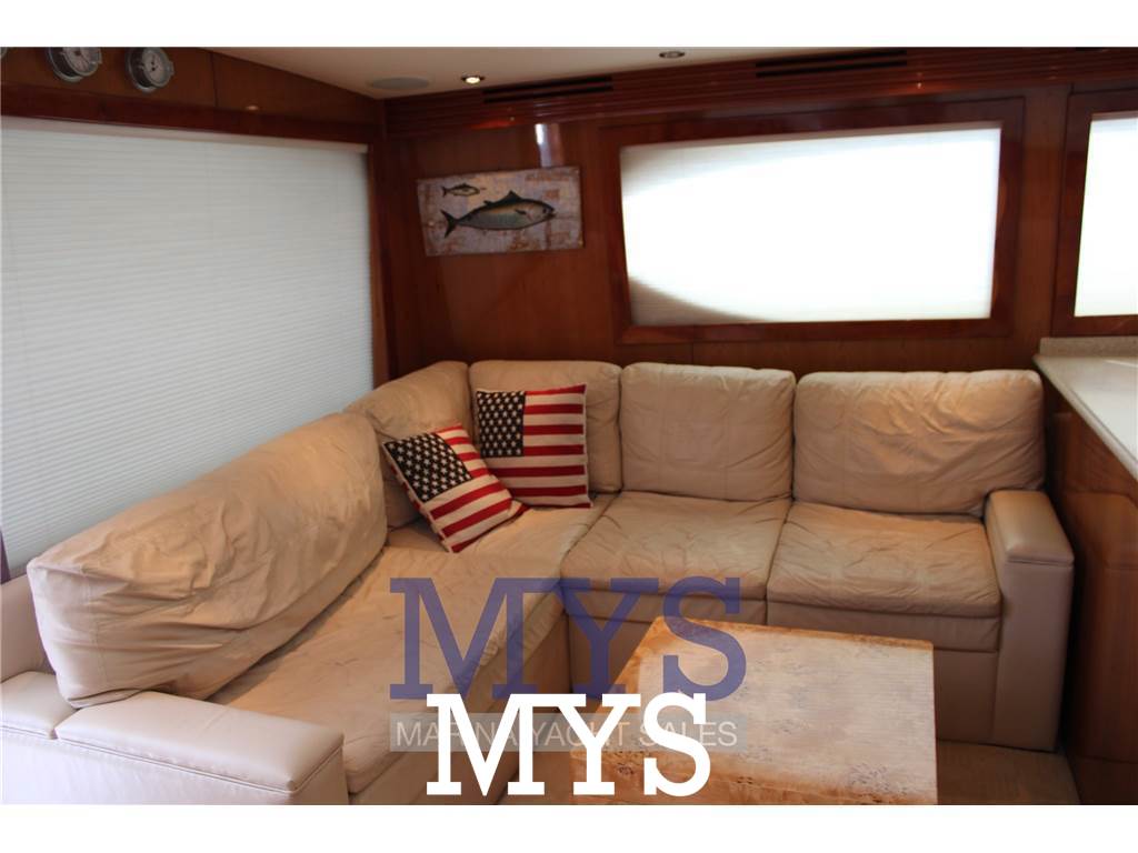 Hatteras 54 Convertible Used 2008 - Photo 14