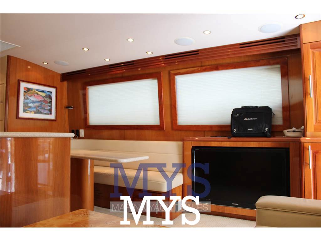 Hatteras 54 Convertible Used 2008 - Photo 12