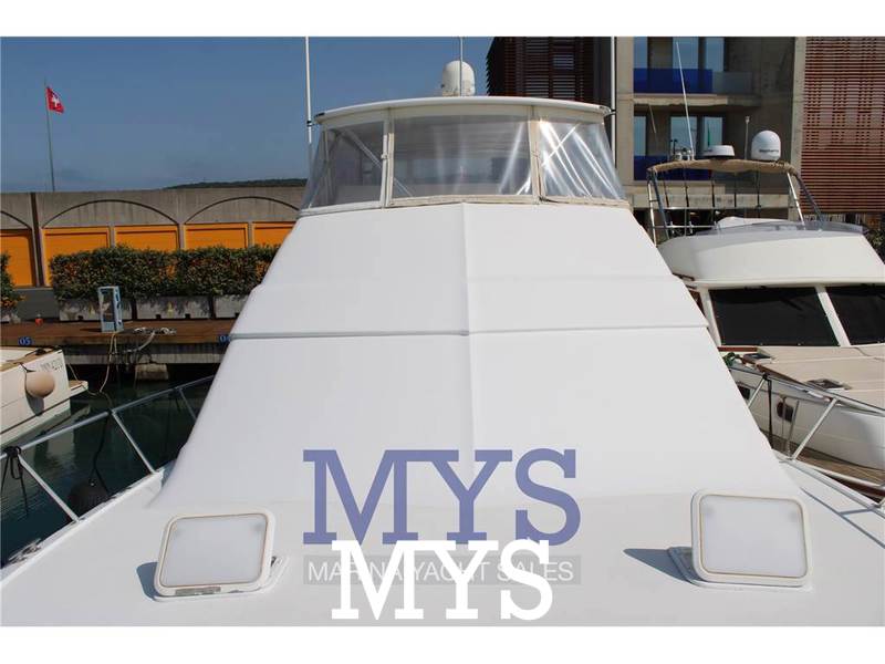 Hatteras 54 Convertible Foto 4