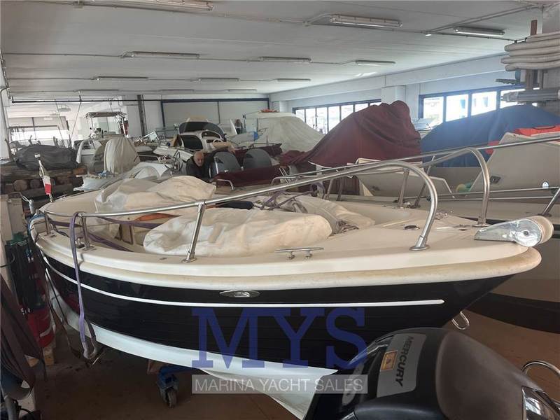 Navalplastica Gozzo 595 Foto 9