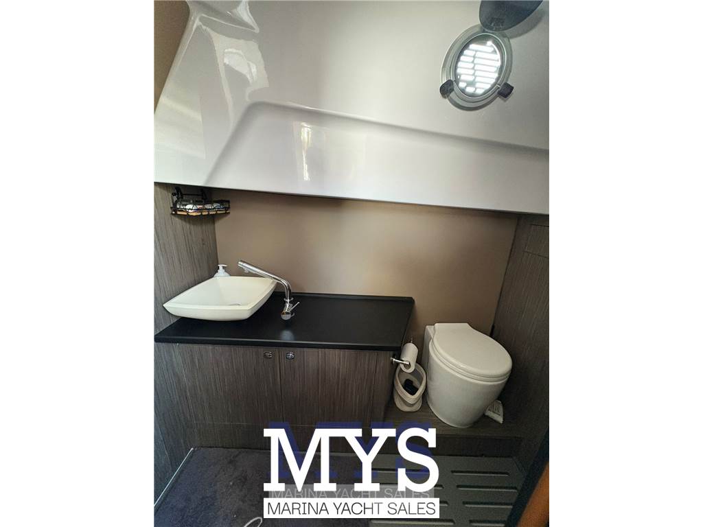 Ranieri International Next 330 LX Usata 2022 - Foto 14