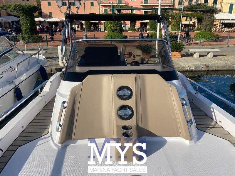 Ranieri International Next 330 LX Foto 10