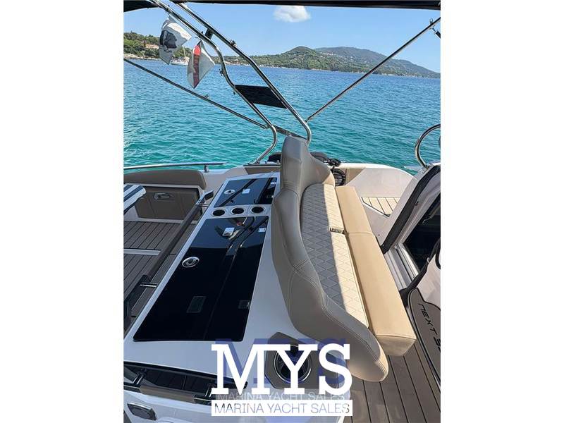 Ranieri International Next 330 LX Foto 3