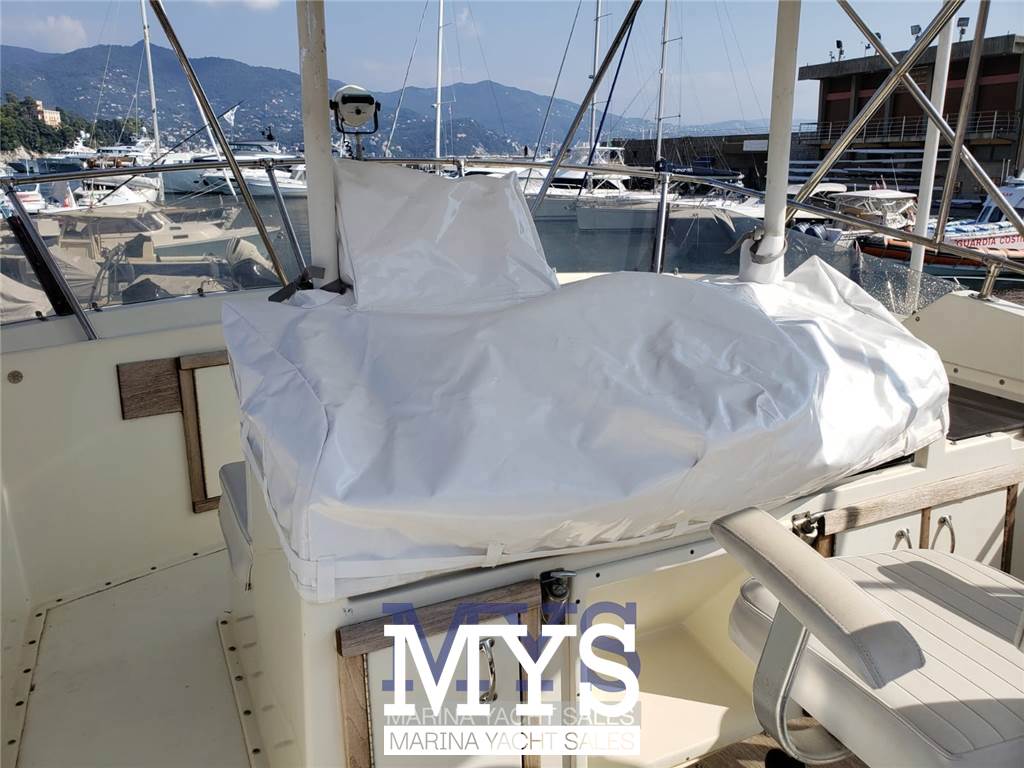 Hatteras HATTERAS 36 CONV. Used 1986 - Photo 10