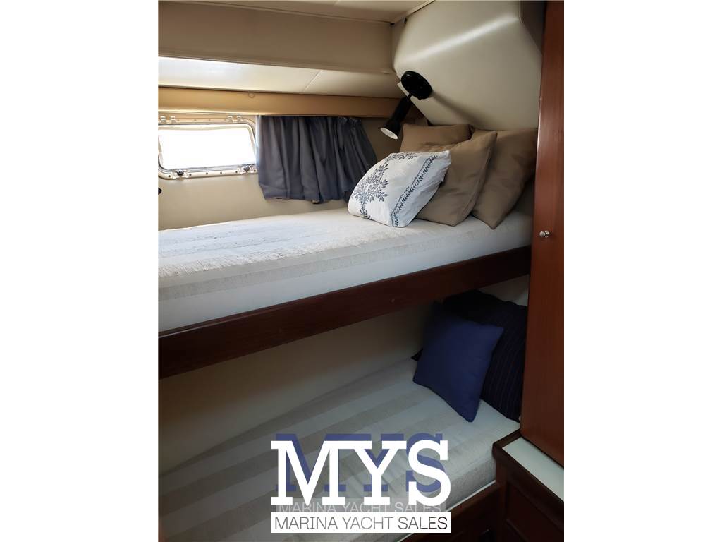 Hatteras HATTERAS 36 CONV. Used 1986 - Photo 20