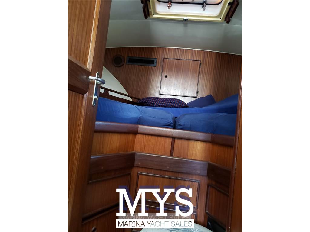 Hatteras HATTERAS 36 CONV. Used 1986 - Photo 19