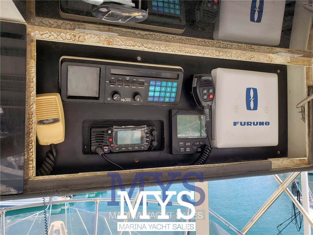 Hatteras HATTERAS 36 CONV. Used 1986 - Photo 11