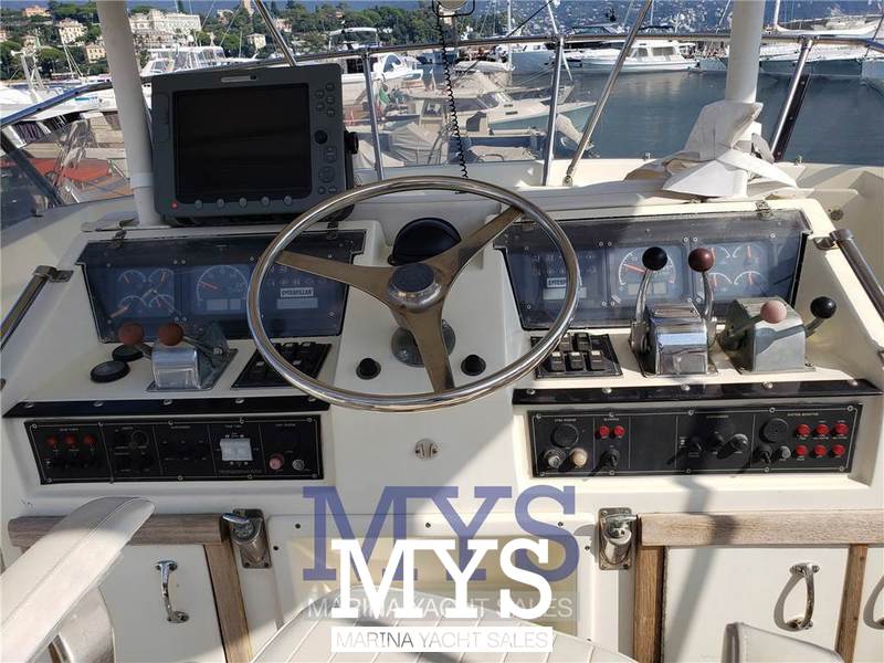 Hatteras HATTERAS 36 CONV. Foto 12