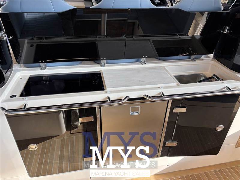 Cayman 380 WA Foto 11