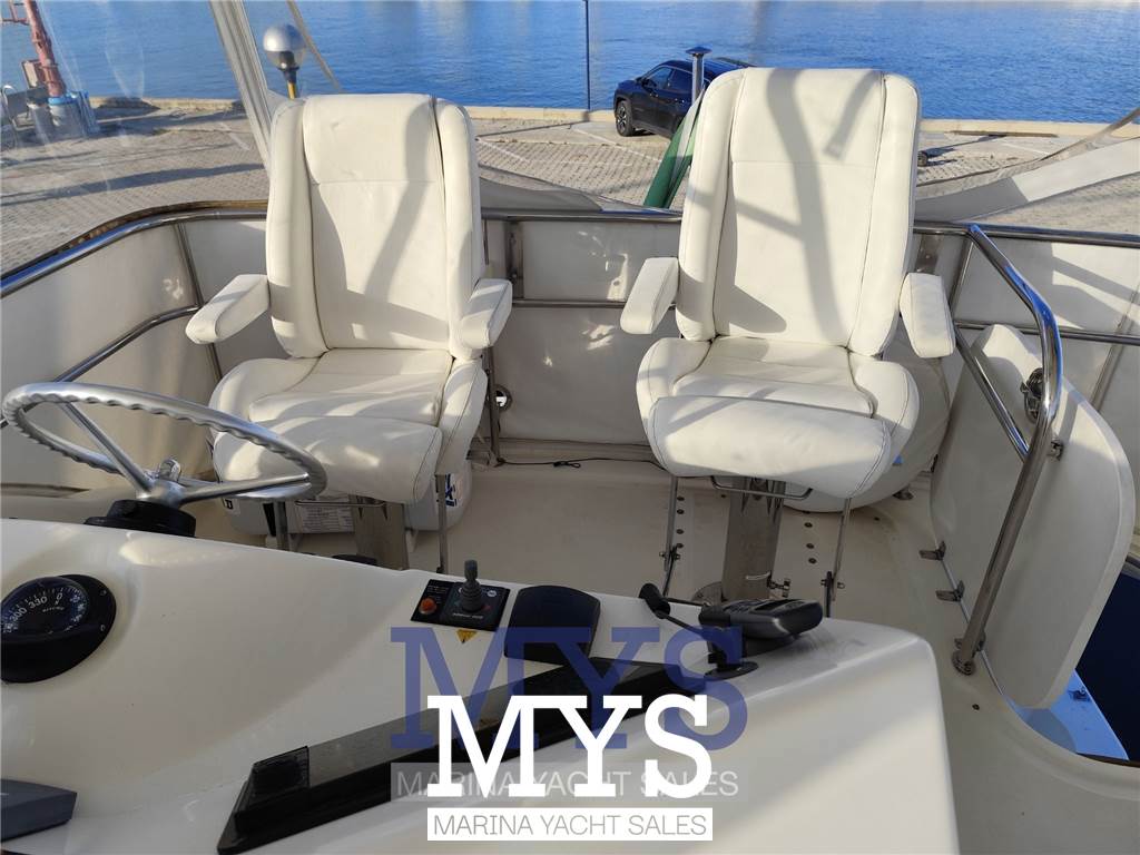 Riviera Marine 47 Flybridge Used 2005 - Photo 14