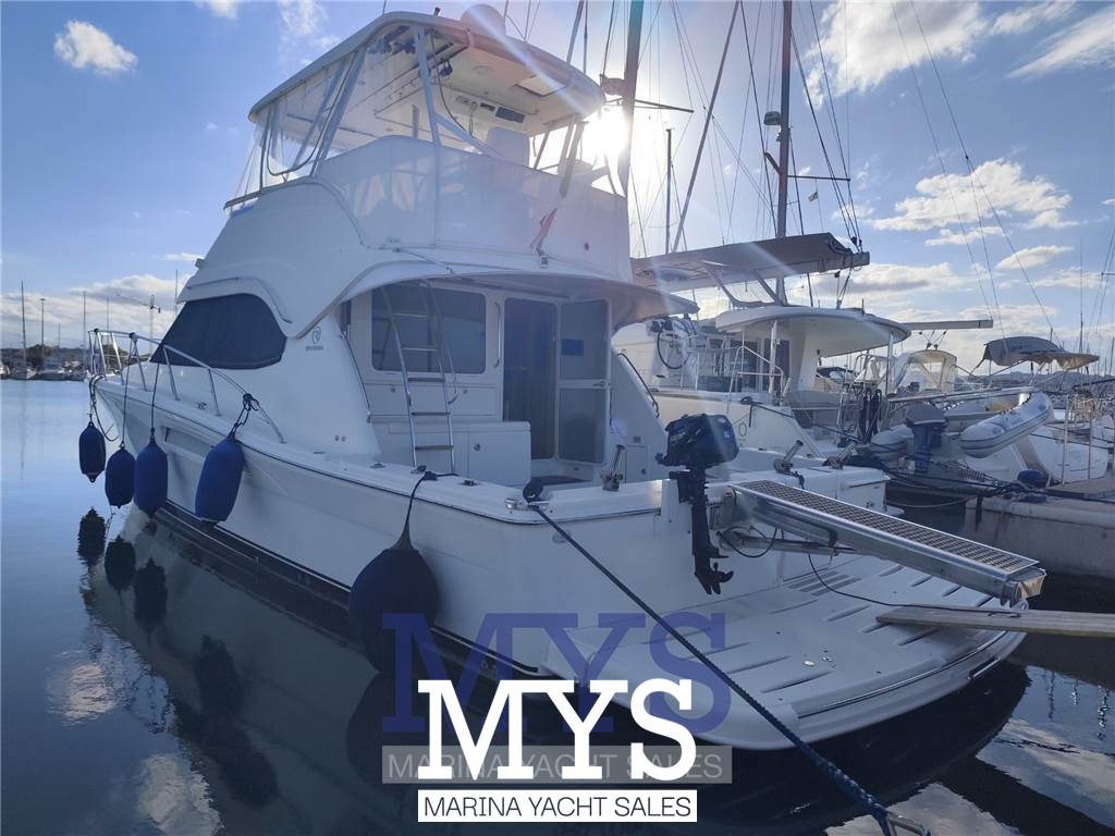 Riviera Marine 47 Flybridge Used 2005 - Photo 3