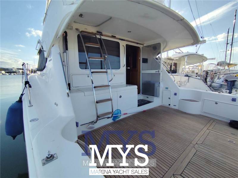 Riviera Marine 47 Flybridge Foto 5
