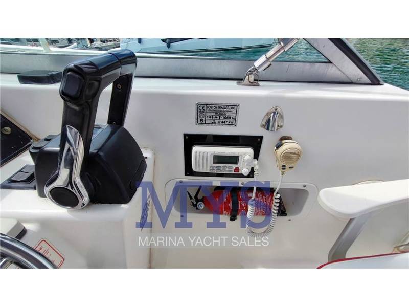 Boston Whaler 28 CONQUEST Foto 14