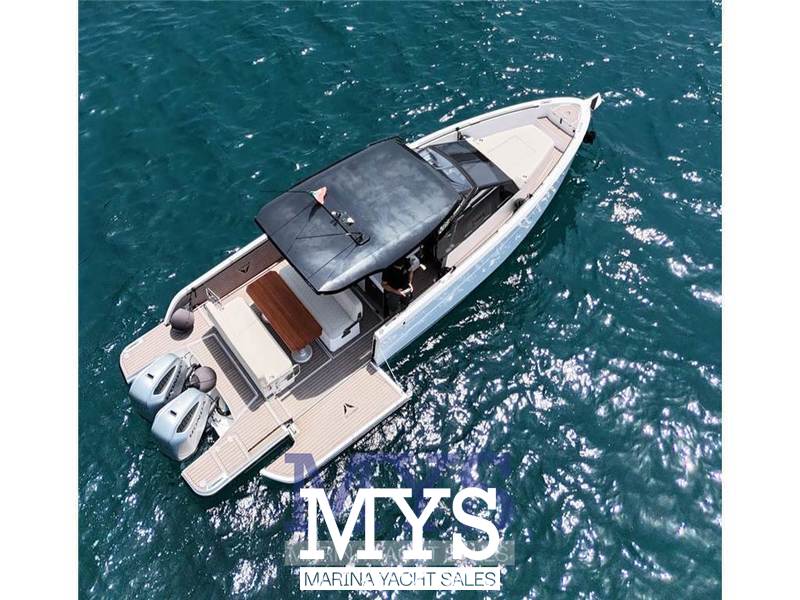 Virtue Yachts V10 Top