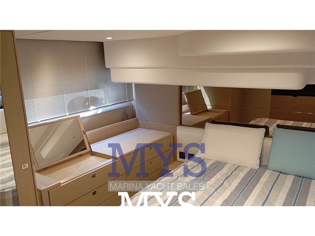 Princess F49 Used 2018 - Photo 19