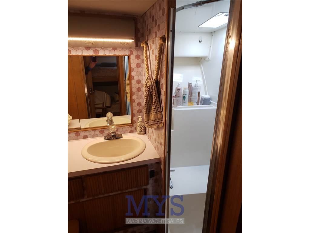 Bertram Yacht 37' Convertible Usata 1987 - Foto 20