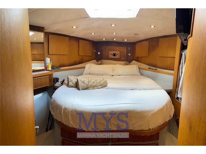 Bertram Yacht 37' Convertible Foto 17