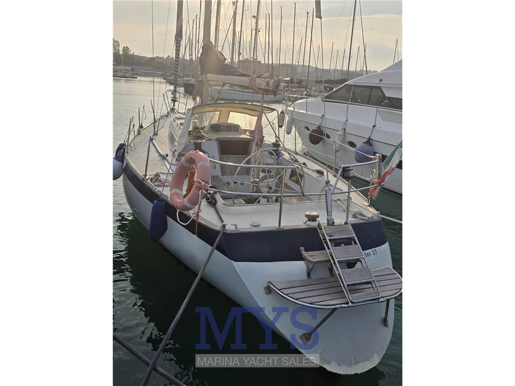 Oyster Heritage 37' Used 1979 - Photo 1